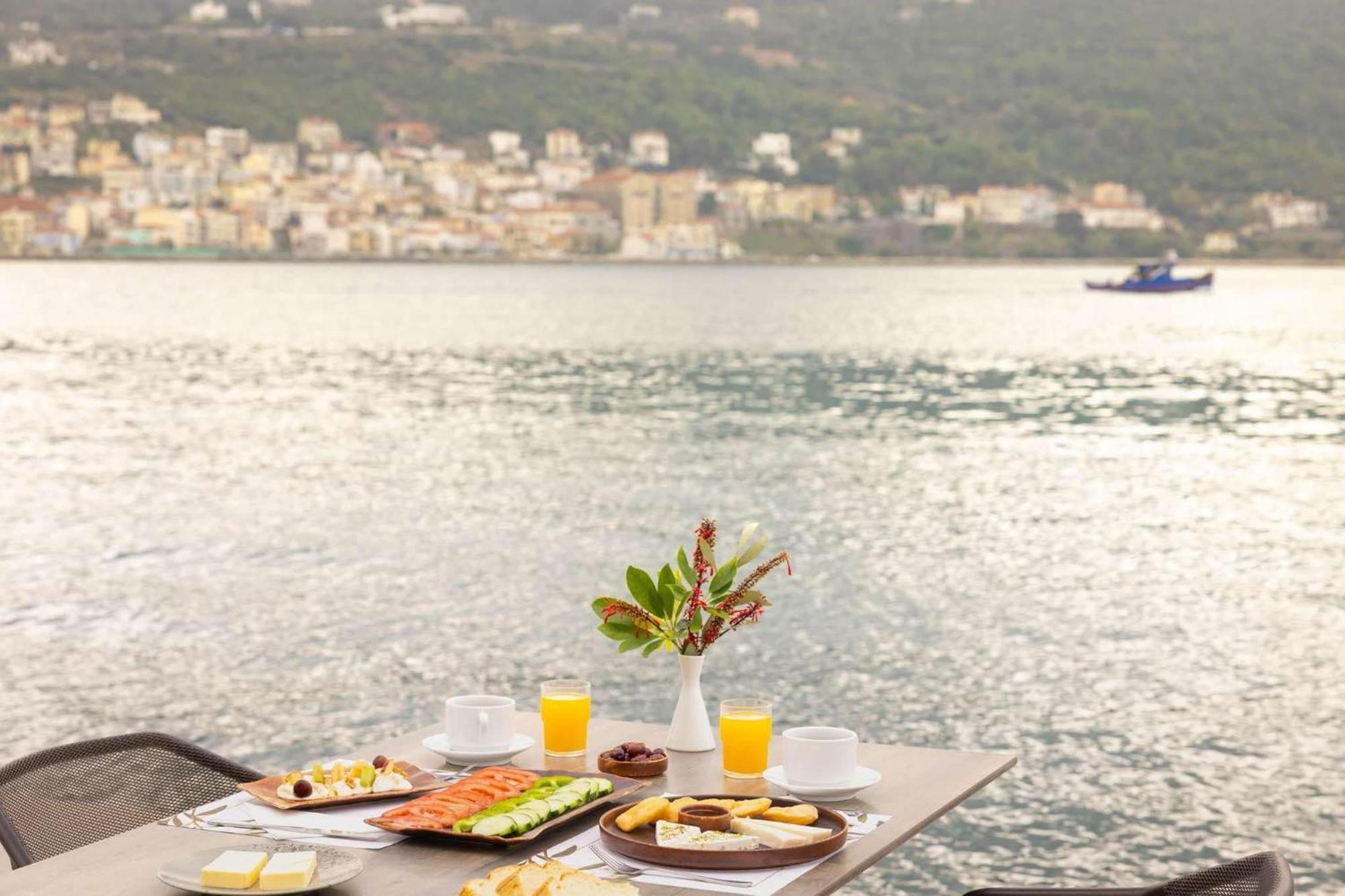 Aeolis Hotel Samos Town Exterior foto